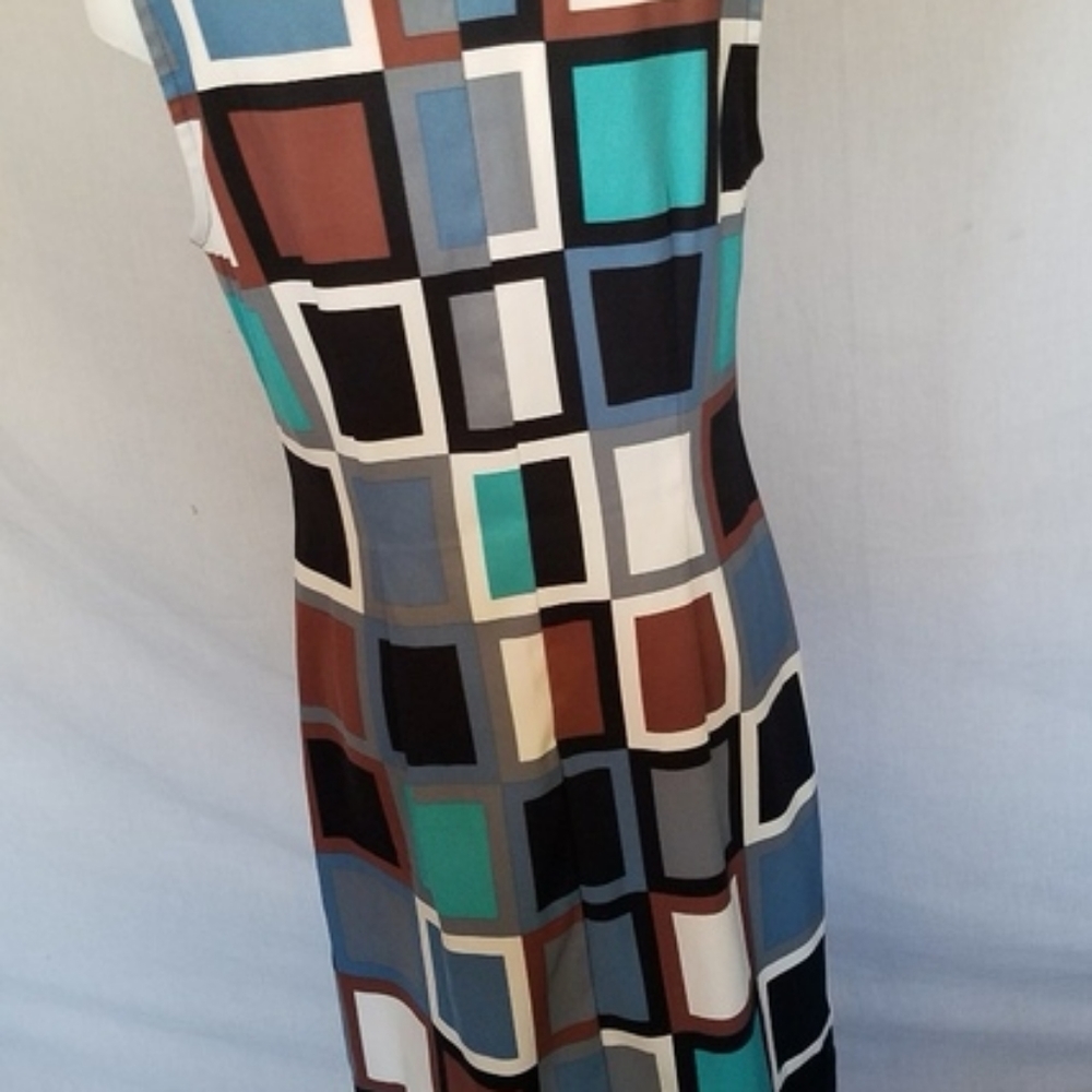 Color Block Sheath Dress - Picture 3 of 5
